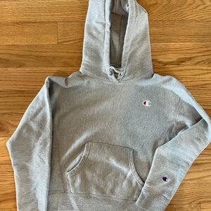 Champion women’s Heather Gray Pullover Hoodie